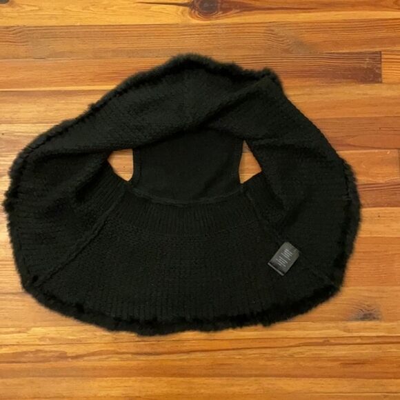 Love Token Knit Black Sweater Vest Shrug Trimmed in Rabbit Fur Womens Size XS - Picture 6 of 12